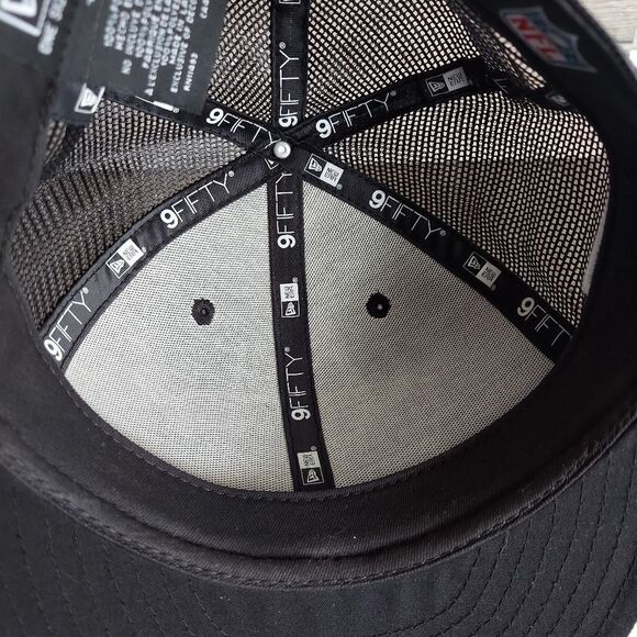 New Era Black Denver Broncos 2021 Salute To Service Trucker 9FIFTY Snapback Hat - Picture 7 of 7